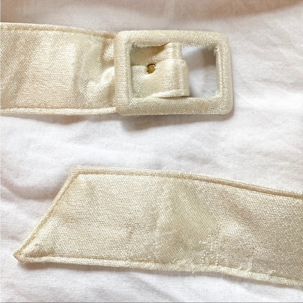 White vintage fuzzy belt